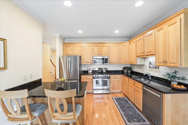 41 Meetinghouse Road, Norfolk, MA 02056