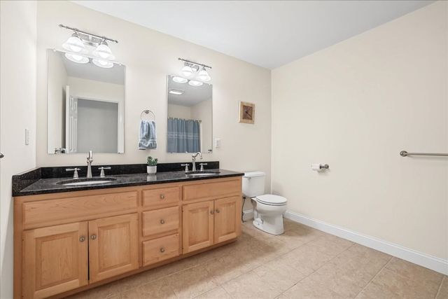 41 Meetinghouse Road, Norfolk, MA 02056