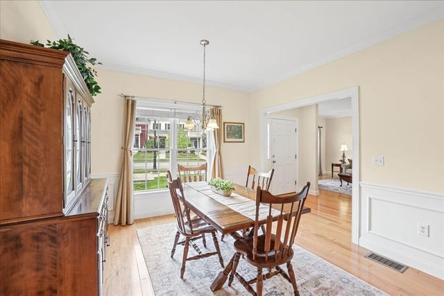 41 Meetinghouse Road, Norfolk, MA 02056