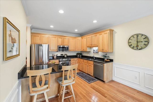 41 Meetinghouse Road, Norfolk, MA 02056