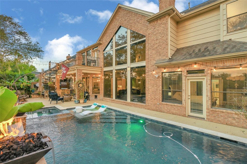 7426 Timberlake Drive, Sugar Land, TX 77479