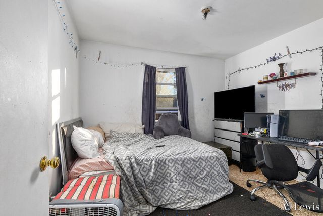 1890 30th Street SW, Wyoming, MI 49519