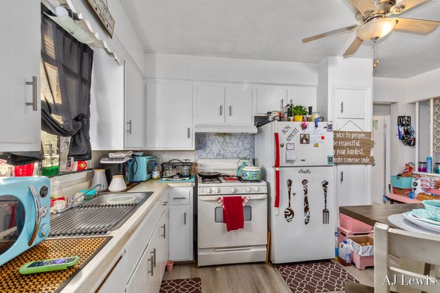 1890 30th Street SW, Wyoming, MI 49519