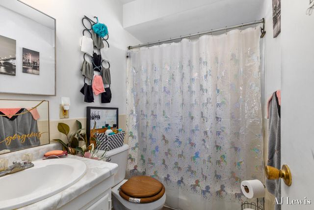 1890 30th Street SW, Wyoming, MI 49519