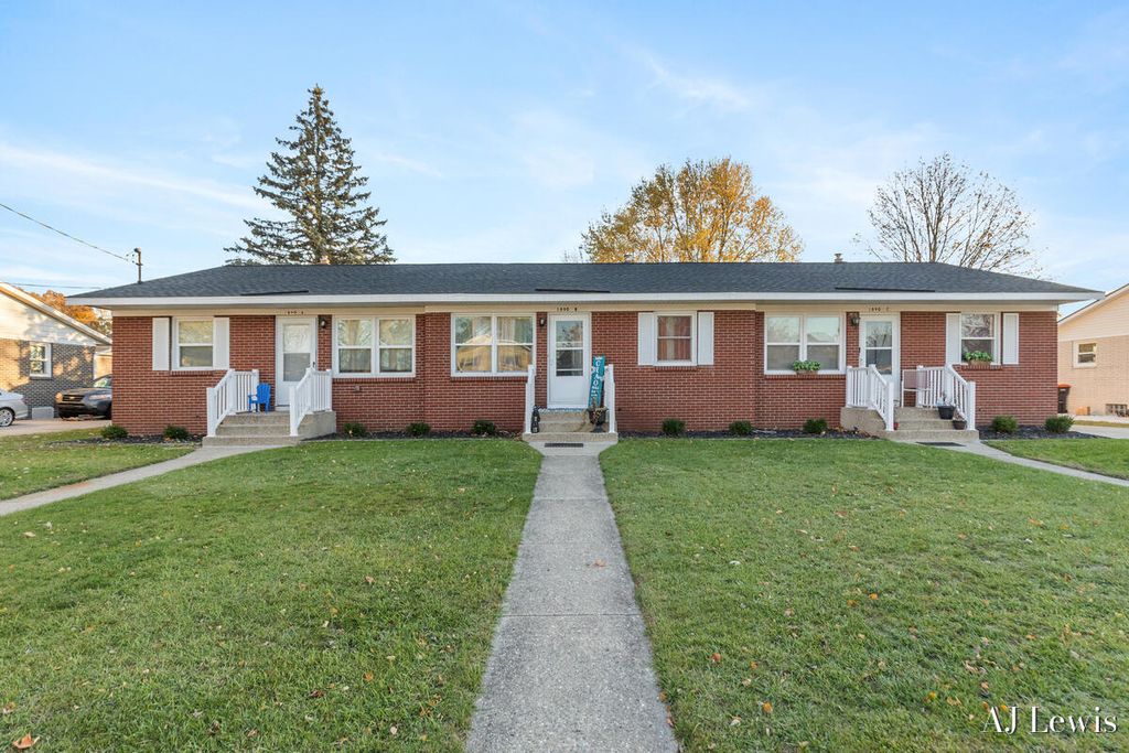 1890 30th Street SW, Wyoming, MI 49519