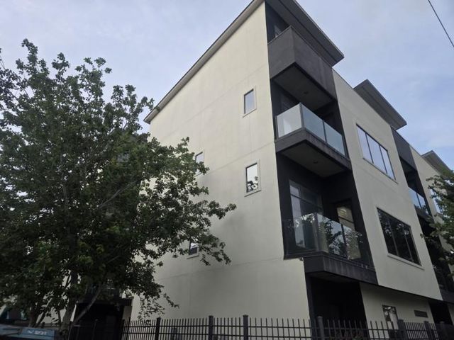 1318 Crockett Street, Houston, TX 77007