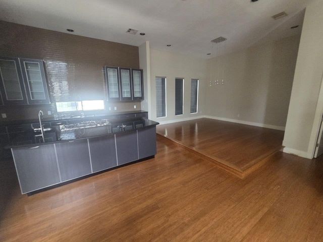 1318 Crockett Street, Houston, TX 77007