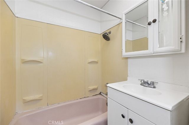 26778 Girard, Hemet, CA 92544