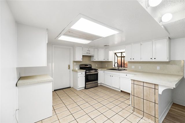 26778 Girard, Hemet, CA 92544