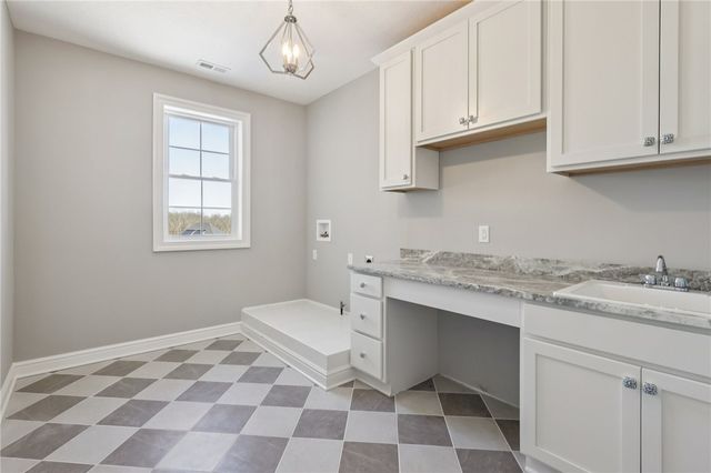 2012 Mallard Lane., Marshall, PA 15005