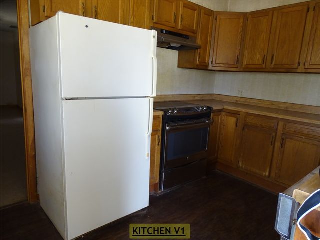 1208 Walnut Street, Sweetwater, TX 79556