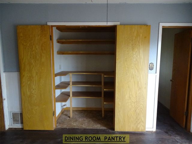 1208 Walnut Street, Sweetwater, TX 79556