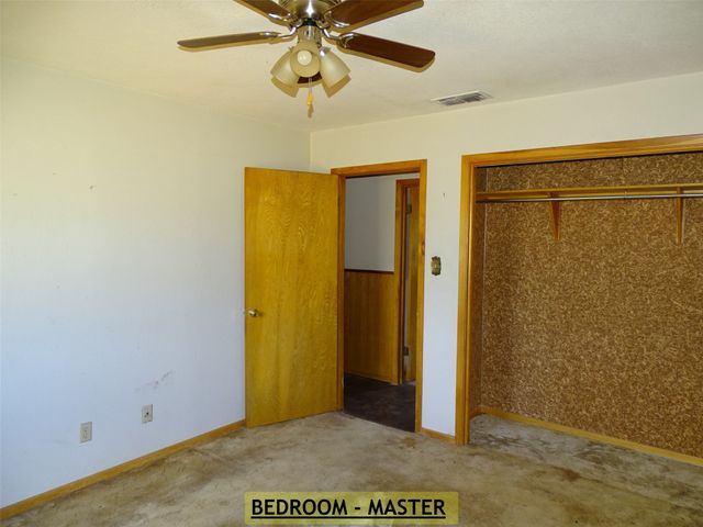 1208 Walnut Street, Sweetwater, TX 79556