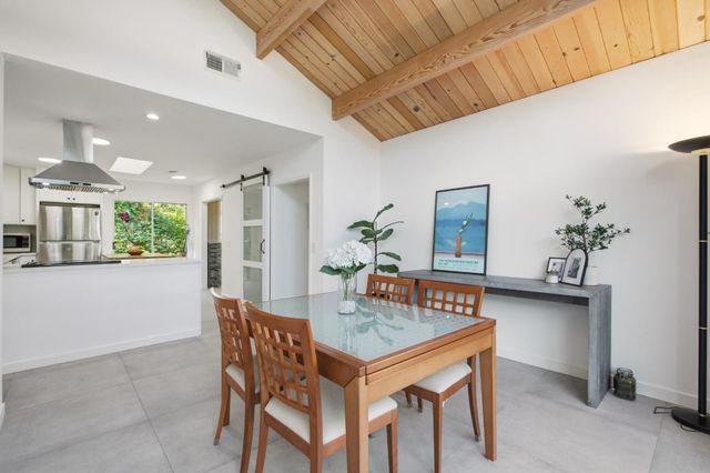 46 Underhill Road, Orinda, CA 94563