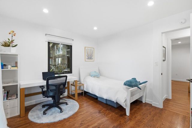 46 Underhill Road, Orinda, CA 94563