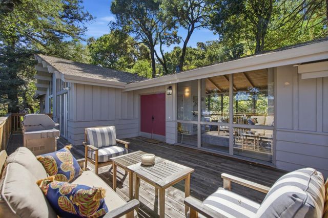 46 Underhill Road, Orinda, CA 94563