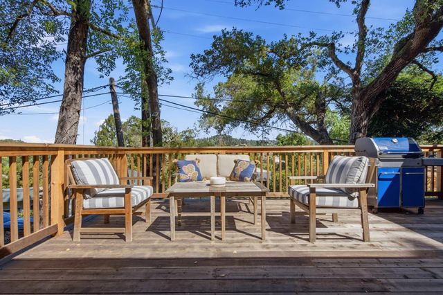 46 Underhill Road, Orinda, CA 94563