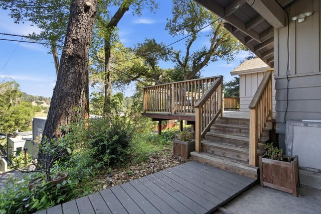 46 Underhill Road, Orinda, CA 94563