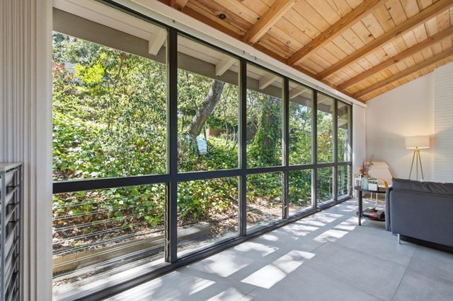 46 Underhill Road, Orinda, CA 94563