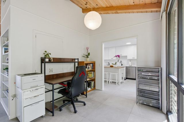 46 Underhill Road, Orinda, CA 94563