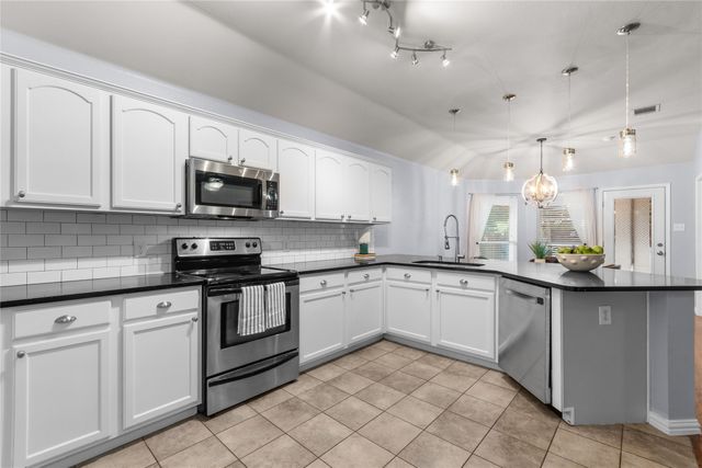 2801 Gabriel Drive, Mckinney, TX 75071