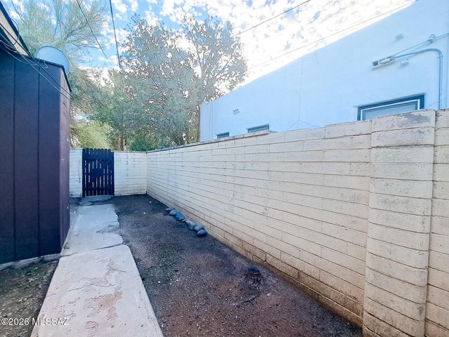 3537 E Camden Street, Tucson, AZ 85716