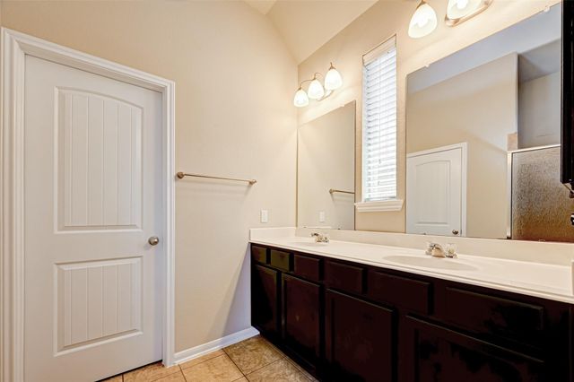 402 Conchola Lane, Richmond, TX 77469