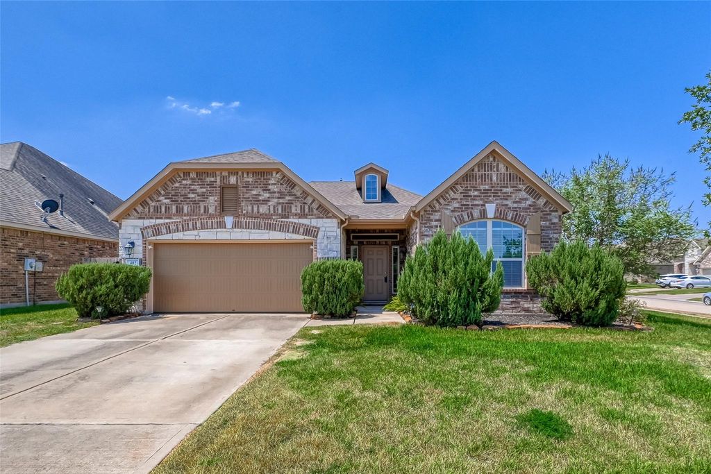 402 Conchola Lane, Richmond, TX 77469