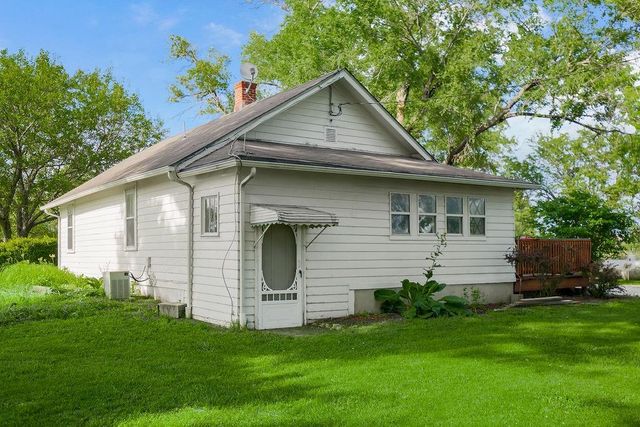 1945 N 900th Road, Eudora, KS 66025
