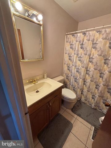 217 ASHLAND AVE, Cherry Hill, NJ 08003