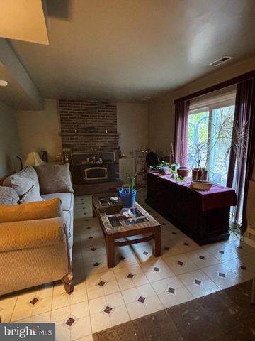 217 ASHLAND AVE, Cherry Hill, NJ 08003