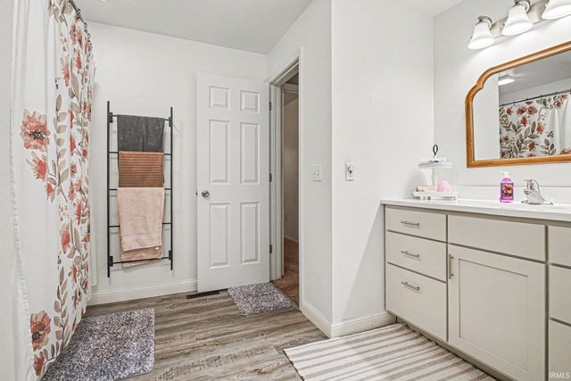 7695 W 350 N, Shipshewana, IN 46565