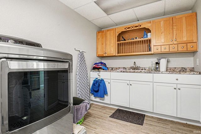7695 W 350 N, Shipshewana, IN 46565
