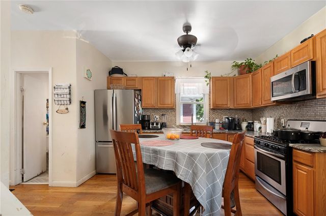292 California Avenue, Providence, RI 02905