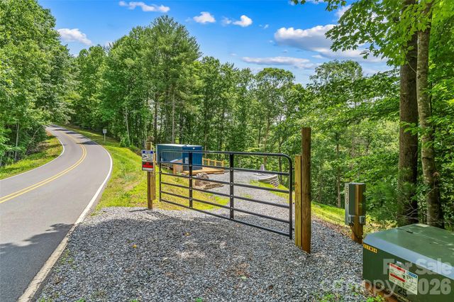 678 Forest Lake Heights Drive 2, Nebo, NC 28761