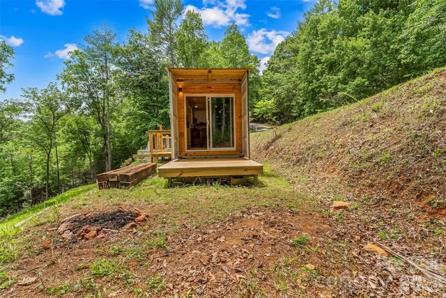 678 Forest Lake Heights Drive 2, Nebo, NC 28761