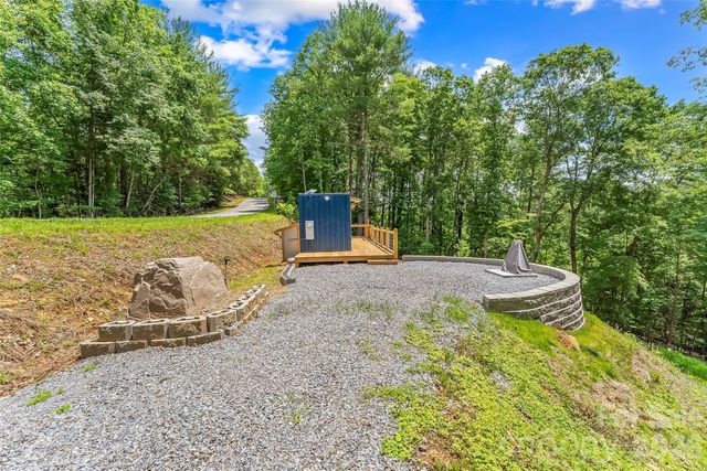 678 Forest Lake Heights Drive 2, Nebo, NC 28761