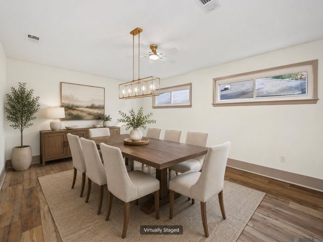 2434 Honeysuckle Ave, Baton Rouge, LA 70808