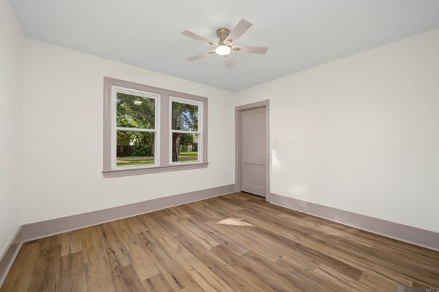 2434 Honeysuckle Ave, Baton Rouge, LA 70808