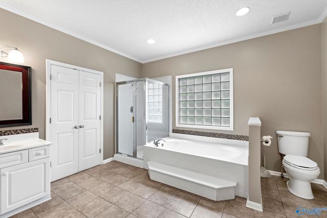 1350 Pennington Court SW, Hartselle, AL 35640