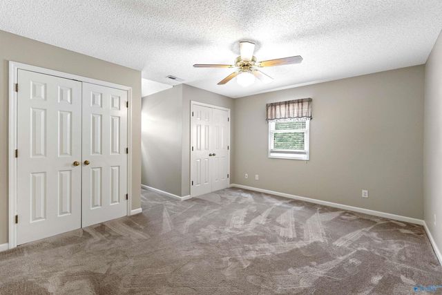 1350 Pennington Court SW, Hartselle, AL 35640