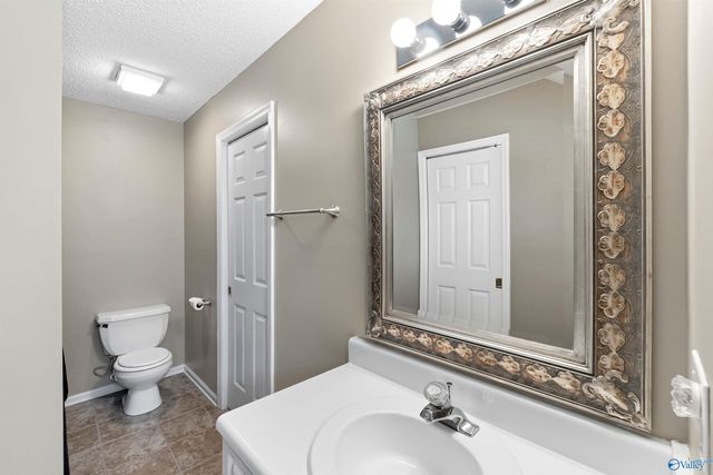 1350 Pennington Court SW, Hartselle, AL 35640
