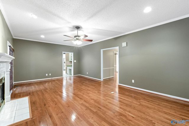 1350 Pennington Court SW, Hartselle, AL 35640