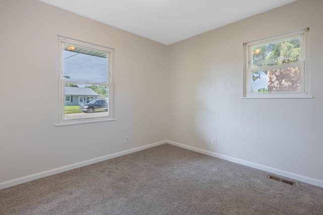 1146 Klose Avenue 1146 Klose Avenue, New Carlisle, OH 45344
