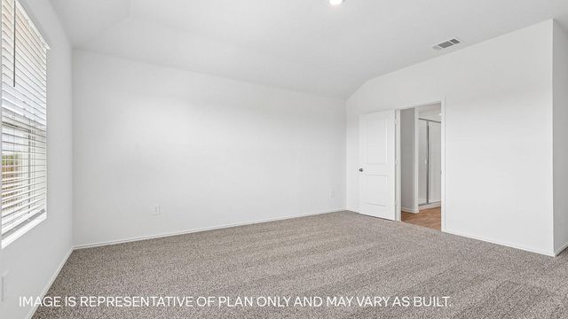 490 Gilmer LN, Buda, TX 78610