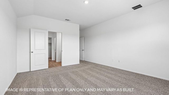 490 Gilmer LN, Buda, TX 78610