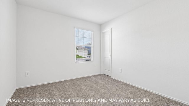 490 Gilmer LN, Buda, TX 78610
