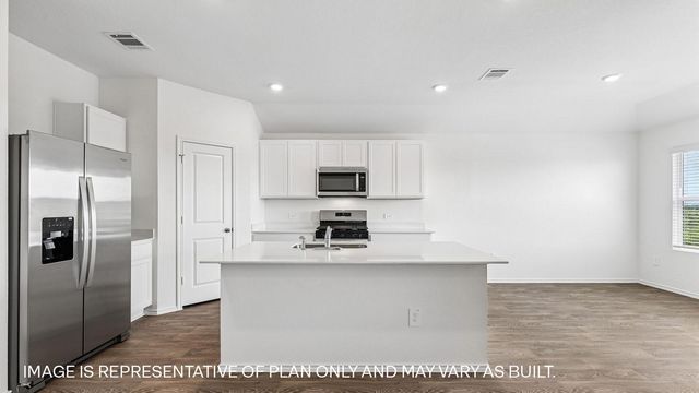 490 Gilmer LN, Buda, TX 78610