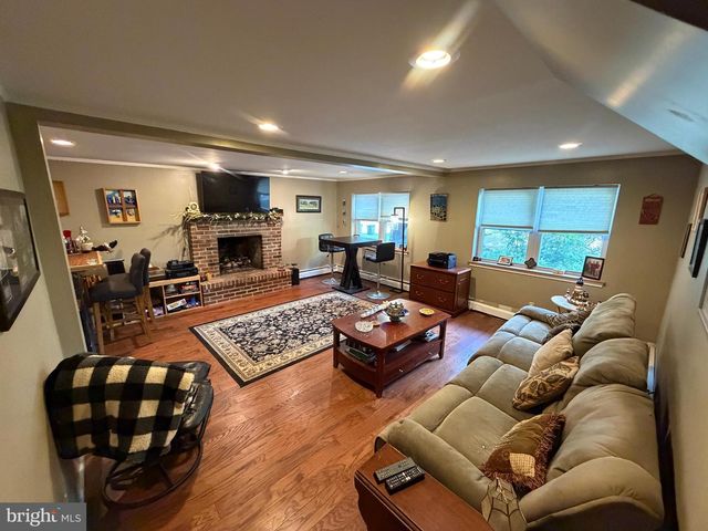 126 DALE RD, Willow Grove, PA 19090