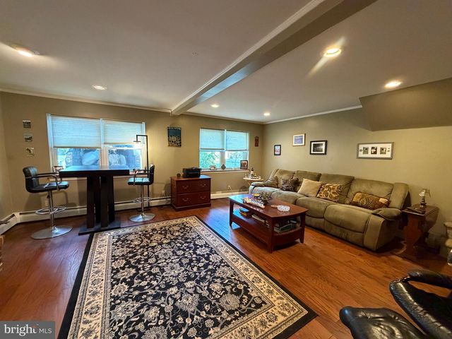 126 DALE RD, Willow Grove, PA 19090